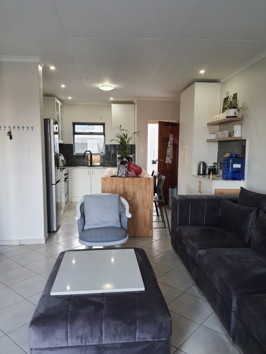 2 Bedroom Property for Sale in Kidds Beach Eastern Cape